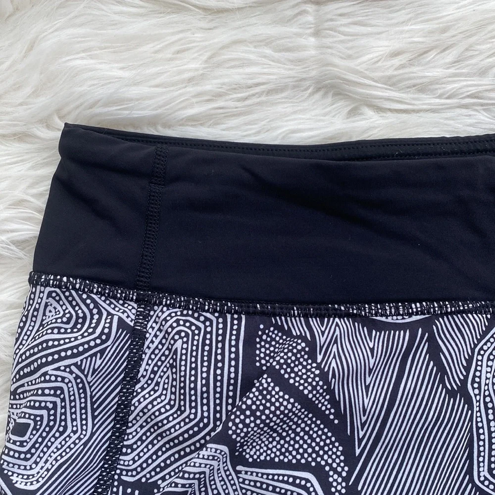 Lululemon | Speed Short Dottie Tribe